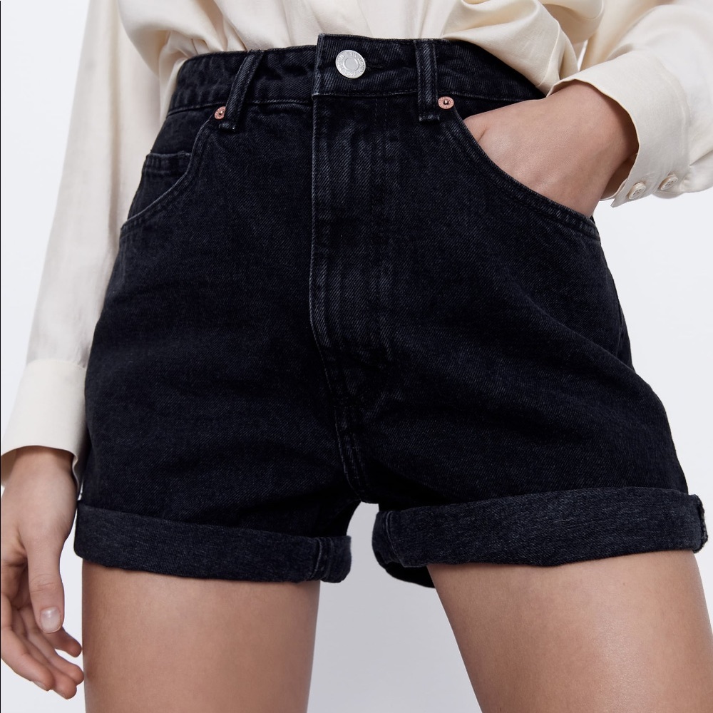 Zara “Mom Fit” Shorts